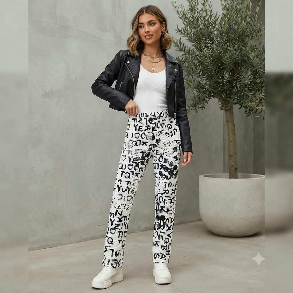 Et'Lois Pants Medium Black White Abstract Graffiti Print Textured Made in USA